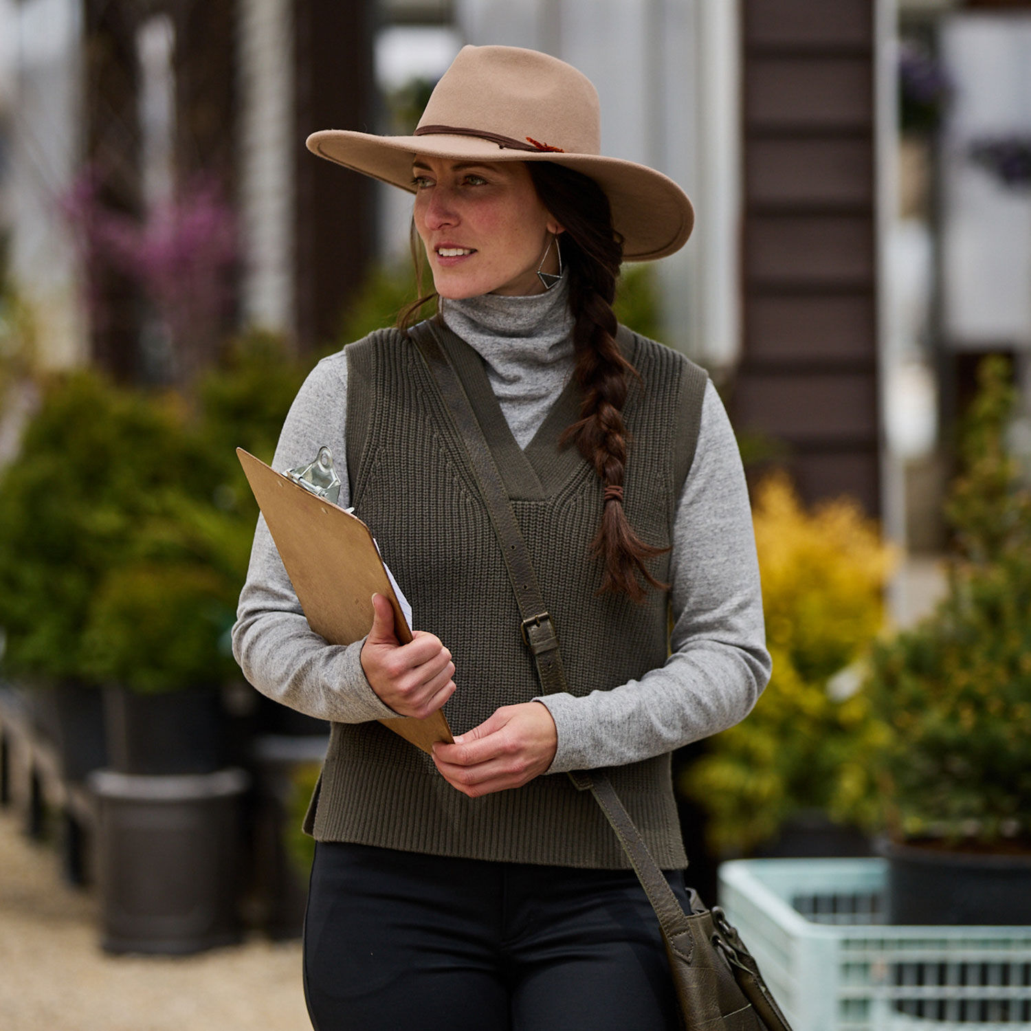大吉 BRIM UP LONG FELT HAT Women's Wool Felt Big Brim Hat | Duluth Trading Company